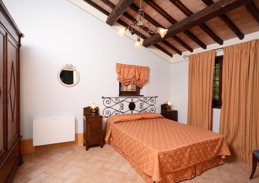 Agriturismo I Granai Crocemaroggia ภายนอก รูปภาพ
