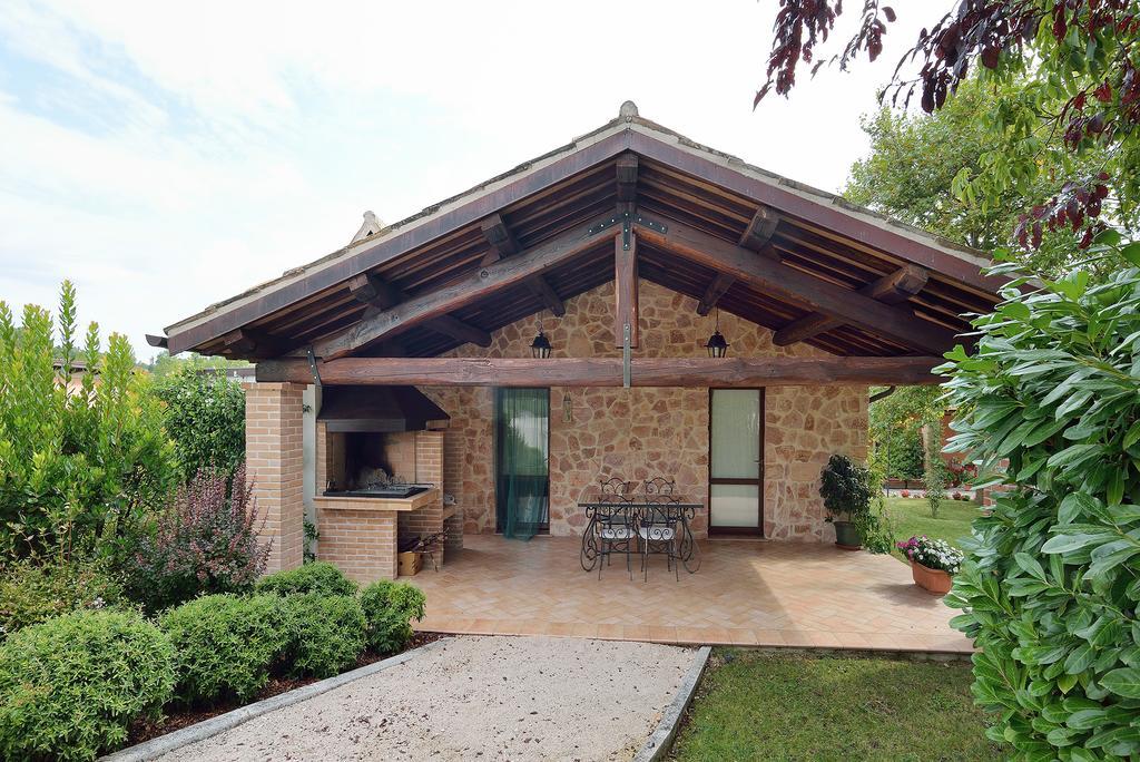 Agriturismo I Granai Crocemaroggia ภายนอก รูปภาพ