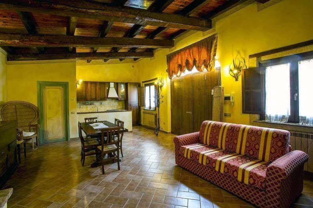 Agriturismo I Granai Crocemaroggia ภายนอก รูปภาพ
