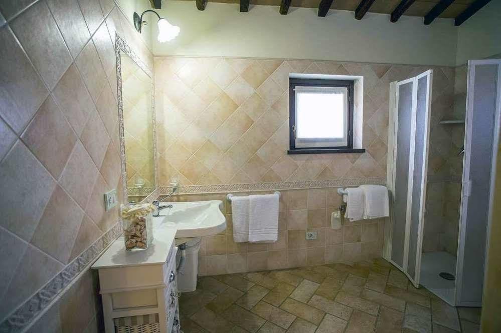 Agriturismo I Granai Crocemaroggia ภายนอก รูปภาพ